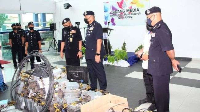 Malaysia confiscated 1,720 illegal Bitcoin mining machines